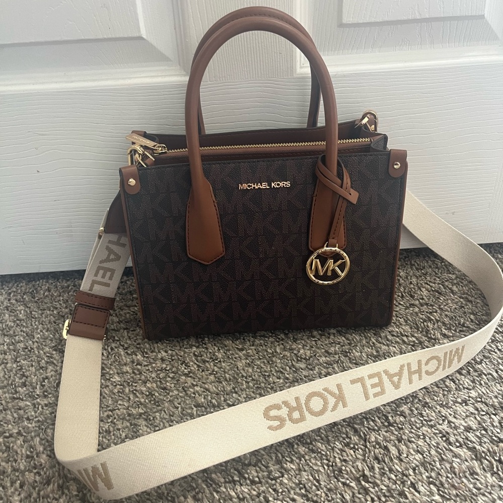 Michael Kors Signature Logo Purse